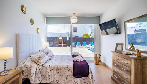 Eslanzarote Eco Villa Tony, heated pool, jacuzzi, Sat tv, Super wifi - Photo 2