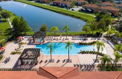 Four Bedroom w/ Screened Pool Close to Disney 4572 - Foto 62