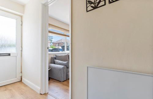 2 Bed Serviced Apartment in Surrey - Foto 5