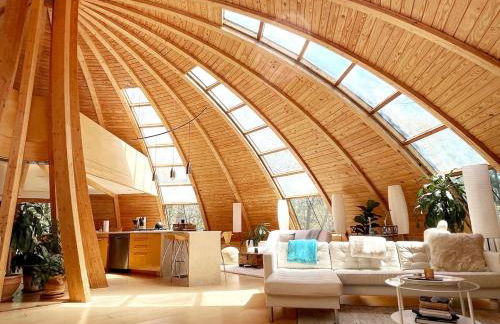 Unique Dome Home With Hot Tub & Piano, on 28 acres - Foto 1