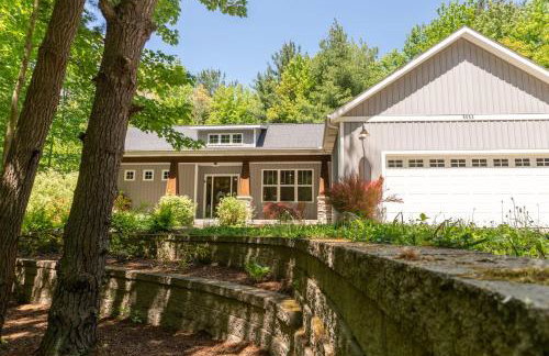 Lake Effect Lodge 3 min from Laketown Beach! - Foto 32