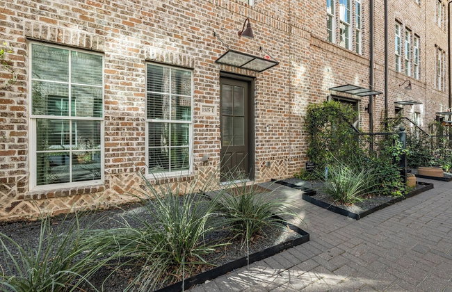 Modern Home, Private Balcony, Near Rainey & Lady Bird Lake Haus of Z - Foto 47