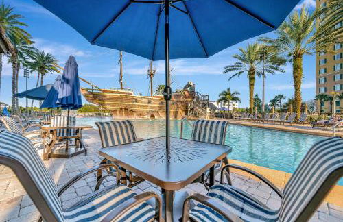 2BR Fireworks View with Pool & Spa 5 Minutes to Disney - Foto 35