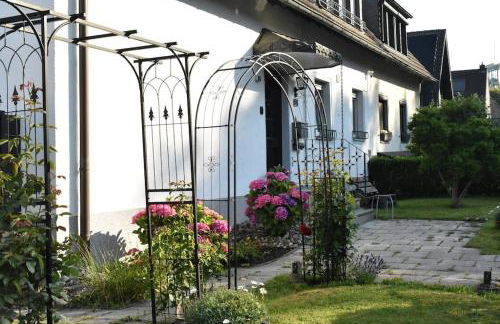 Schöne Wohnung in Oberhausen - Foto 1