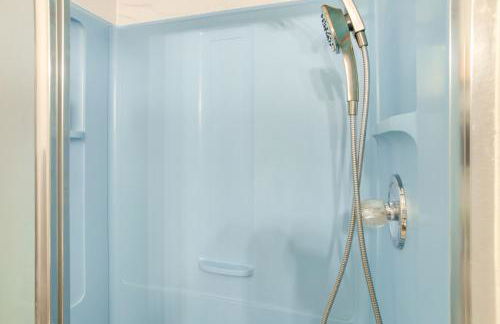 Hike and Fish Mountain Getaway in Avery! - Foto 15