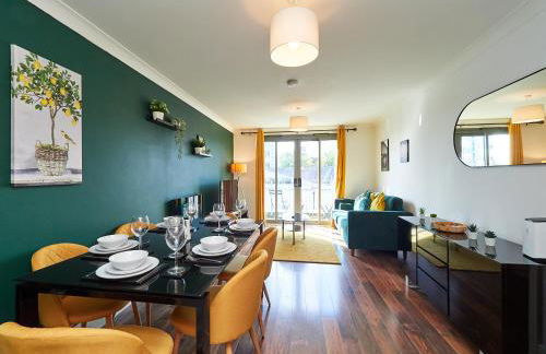 Cosy Emerald Suite - Two Story Duplex Apartment - Balcony - Contractors - Family - City Centre - Broadway Plaza - Five Ways - Sleeps 6 - Foto 1