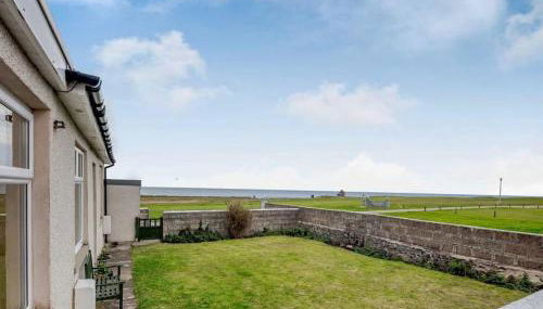 Sea View Cottage - Photo 1, Garden