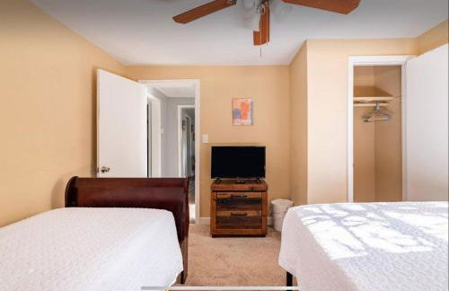 FORT MOORE and MORE, 8 Guests - Foto 16