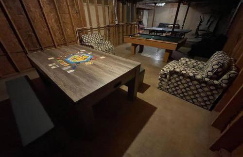 Large Luxury House, King Beds and More, Hot Tub, Theater, Fireplace, Game Room, Ping-pong, Pool Table, Air Hockey, Arcade, River, Big Kitchen, Nice Porch, Quiet, Good for Families and Large Groups, Near UGA Golf Course, Close to UGA & Stanford Stadium - Photo 61