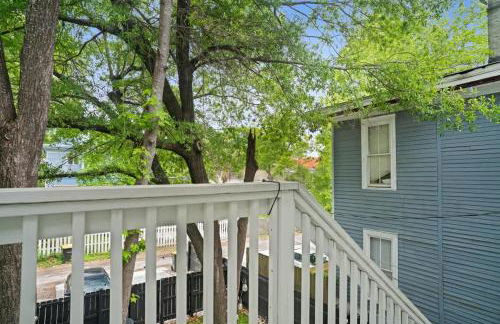 Renovated Dog Friendly Duplex Near Food & Fun Fully Fenced Yard and Private Parking - Foto 56
