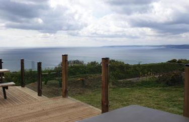 Sunset sea view chalet with hot tub - Photo 2