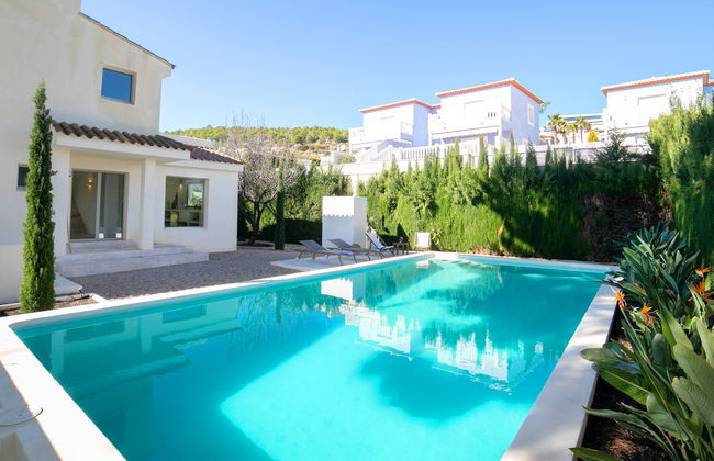 2 bedroom House in Calp with private pool and garden - Photo 21