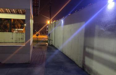 Casa muito espaçosa privativa com Piscina, Churrasqueira e área gourmet - Foto 15