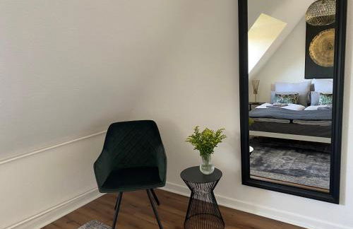 Apartment 1 - Modernes Dachgeschoss-Studio in Duisburg Meiderich, 4,7 km Hbf, U-Bahn 250m, Flughafen Düsseldorf 28 km, Landschaftspark 2,9 km - Foto 2