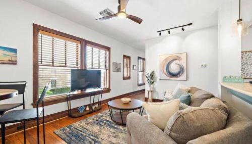 Downtown loft in the perfect location for all things Galveston - Foto 5