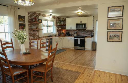 In the Woods by a Pond! Sugar Ranch Guest House! - Foto 11