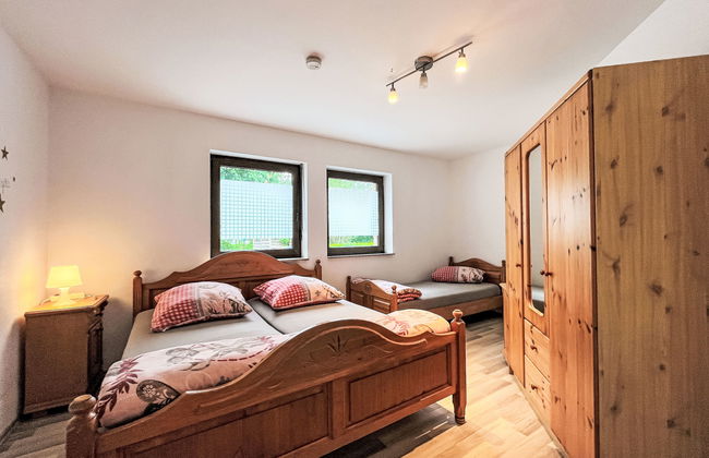 2 bedroom Apartment in Adenau with garden - Photo 5