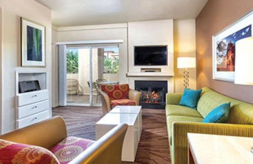 Enjoy Las Vegas Blvd with the Family in 2BD condo with resort lazy river - Foto 24