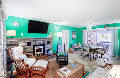 Joy Abounds - Foto 1