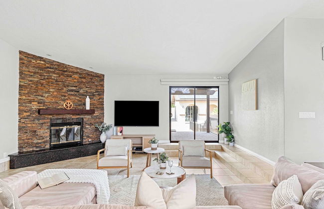 Pool, Sports Court, Game Garage, Fire Pit, & Casita Olivano Ranch by Avantstay - Foto 8