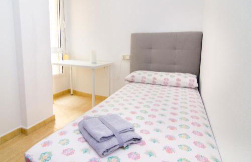 Apartamento de 4 dormitorios muy céntrico en San Juan Pueblo a tan sólo 2,5 km de la playa de San Juan y Muchavista - Foto 20