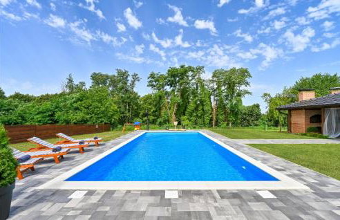 3 Bedroom Cozy Home In Gornje Plavnice - Foto 11