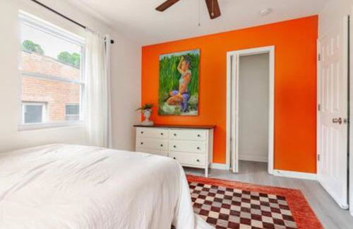 Stylish 3BR Townhouse with Backyard,and Easy Parking - Photo 44