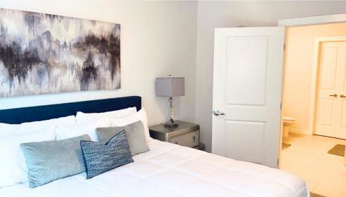 The Luxe -Highrise, Balcony, Year-round Pool, City View! - Foto 2