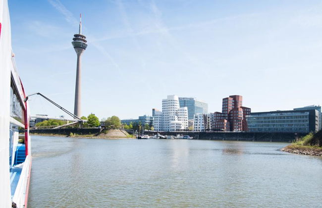 Croisière panoramique en soirée sur le Rhin - Photo 2