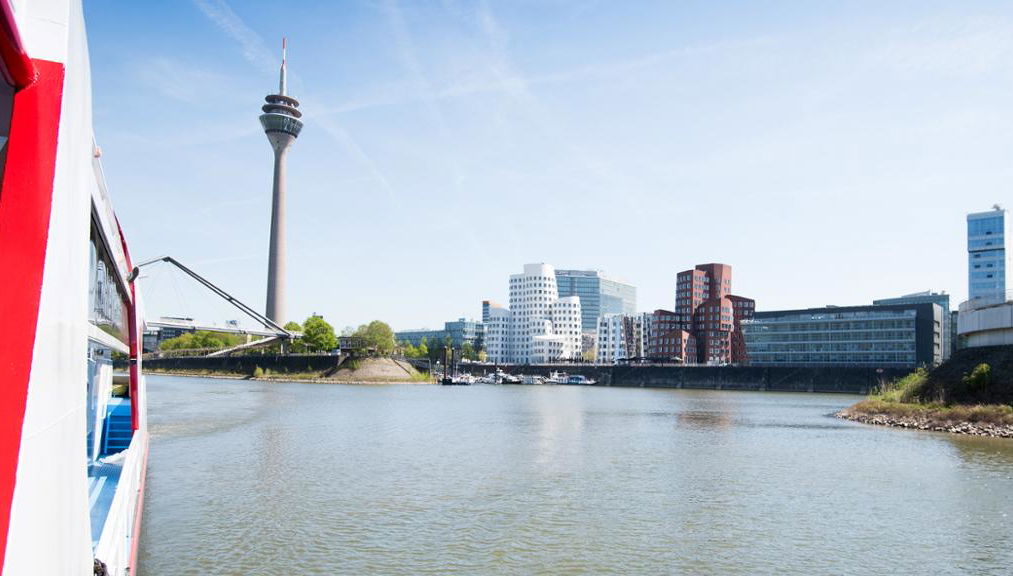 Croisière panoramique en soirée sur le Rhin - Photo 2