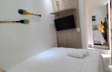 Flat Requinte 2 quartos 400 metros da PRAIA DO FORTE a 150 m da travessia para ILHA DO JAPONÊS dentro do Polo Gastronômico da Passagem Cabo Frio - Foto 43