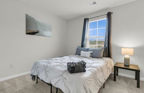 Quiet 3 Bedroom Escape in Ladson with 2 Car Garage - Foto 4