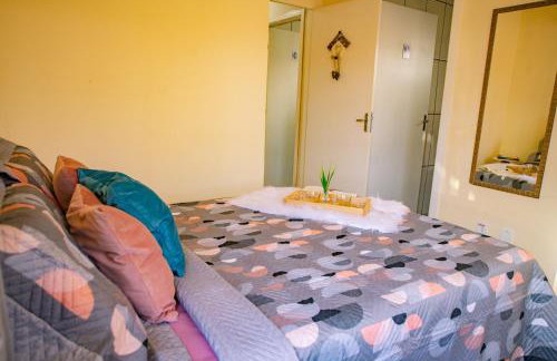 Casa 3 min Shopping Pelotas- Com 1 Suíte, 2 Quartos Climatizados, Piscina e Estacionamento 2 carros - Foto 56
