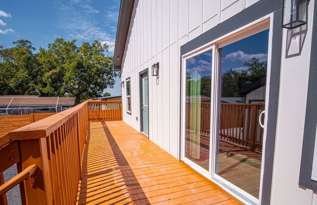 Inviting 4BR 2BA Near Downtown Riverwalk - Foto 27