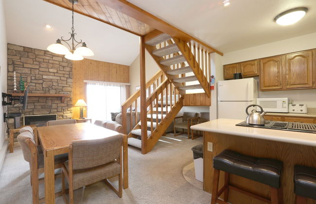 Indian Peaks Resort - Photo 5