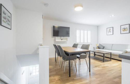 Modern & Private - Free Parking - Photo 7