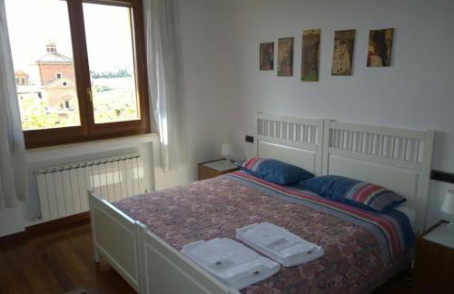 Madonna della Rosa - Foto 17