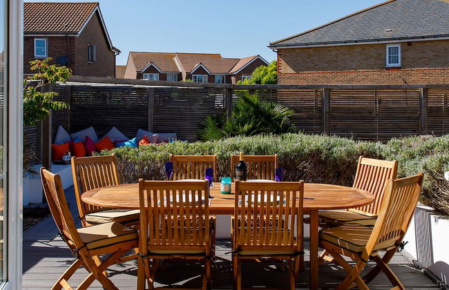 Newly Refurbished Seaside Escape - 5 Mins to Beach - Foto 11