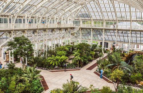 New! Inviting 1BR Flat by Richmond Park with Parking - Foto 12