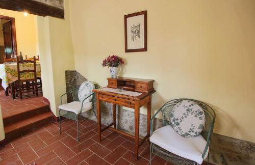 Farmhouse With Stables, Horses and the Ability to Make Horseback Riding - Photo 128