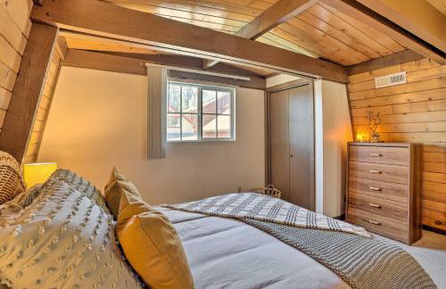 Pet-Friendly Cottage, Walk From Big Bear Village! - Foto 17