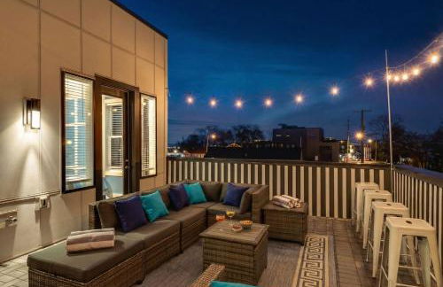 NEW Luxe 4BR 12 Beds - RoofDeck Views - Chefs Kitchen - Foto 15