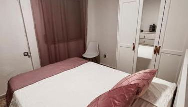 Vive la esencia de Triana - Foto 4, wardrobe