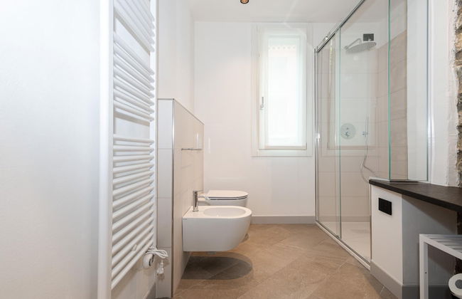 Luxury 2 in Como With 2 Bedrooms and 2 Bathrooms - Photo 14