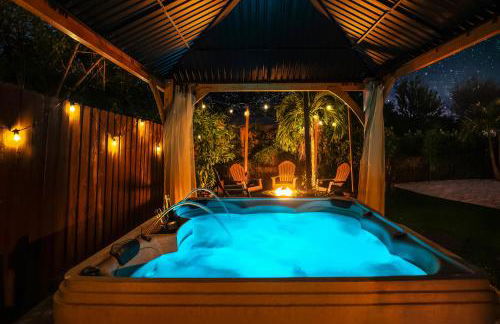 Coastal Farmhouse with mini Golf, Private Beach &Spa - Photo 24