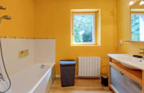 Amazing Home In Ploubezre - Foto 32