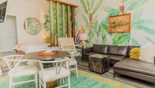 The Hive 106 Bees Knees - Photo 2