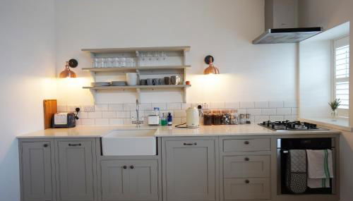 Beach house no2 with amazing sea views and private garden onto beach. - Foto 4