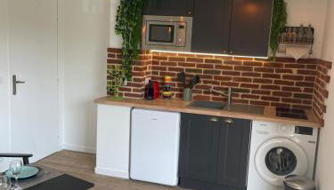 Unique Urban Art Studio - Photo 5