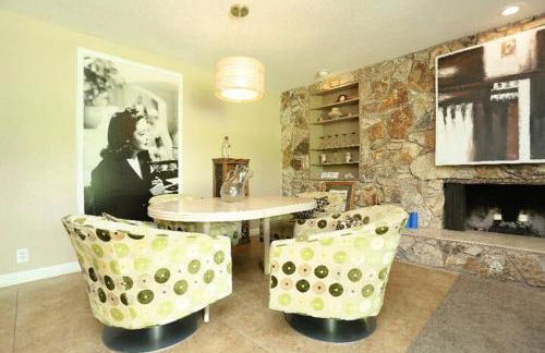 Alicia Alibi vintage Vegas pool house - Foto 1